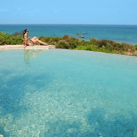 Golden Sands Apartments By Sol Resorts Виланкулос Экстерьер фото